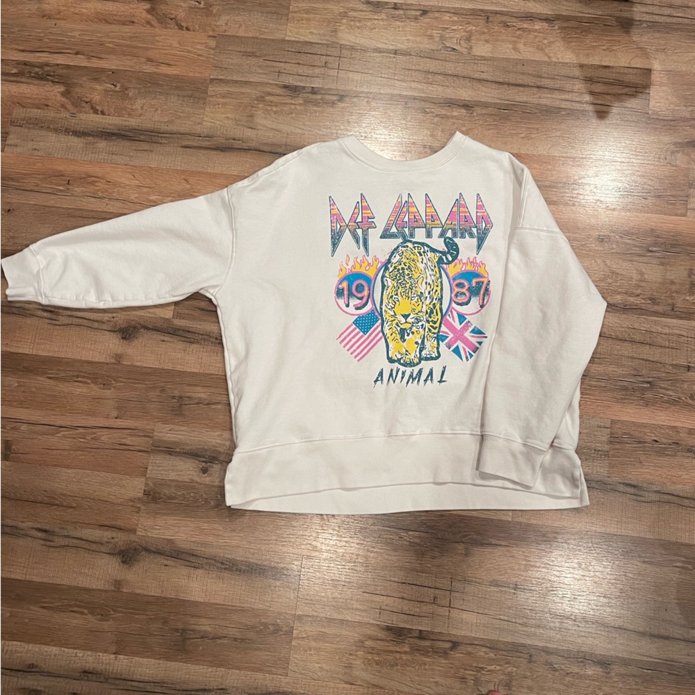 Def Leppard Graphic Crew Neck Sweatshirt